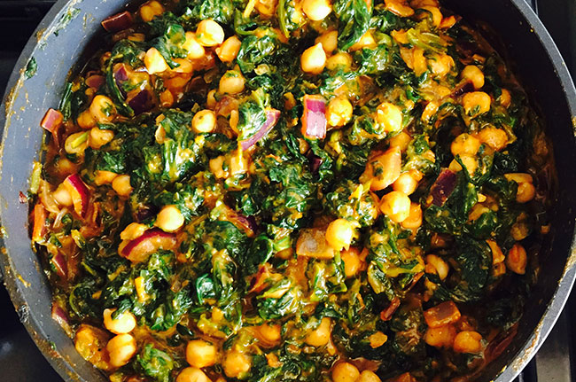 Chickpea and Spinach Curry (V)